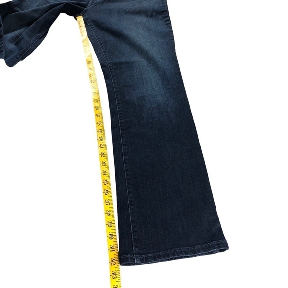 NWT Levis Sz33 Bold Curve Classic Straight Leg Jeans, Emroidered - Picture 15 of 15